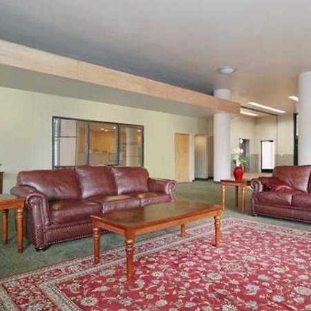Quality Inn Airport Анкоридж Экстерьер фото